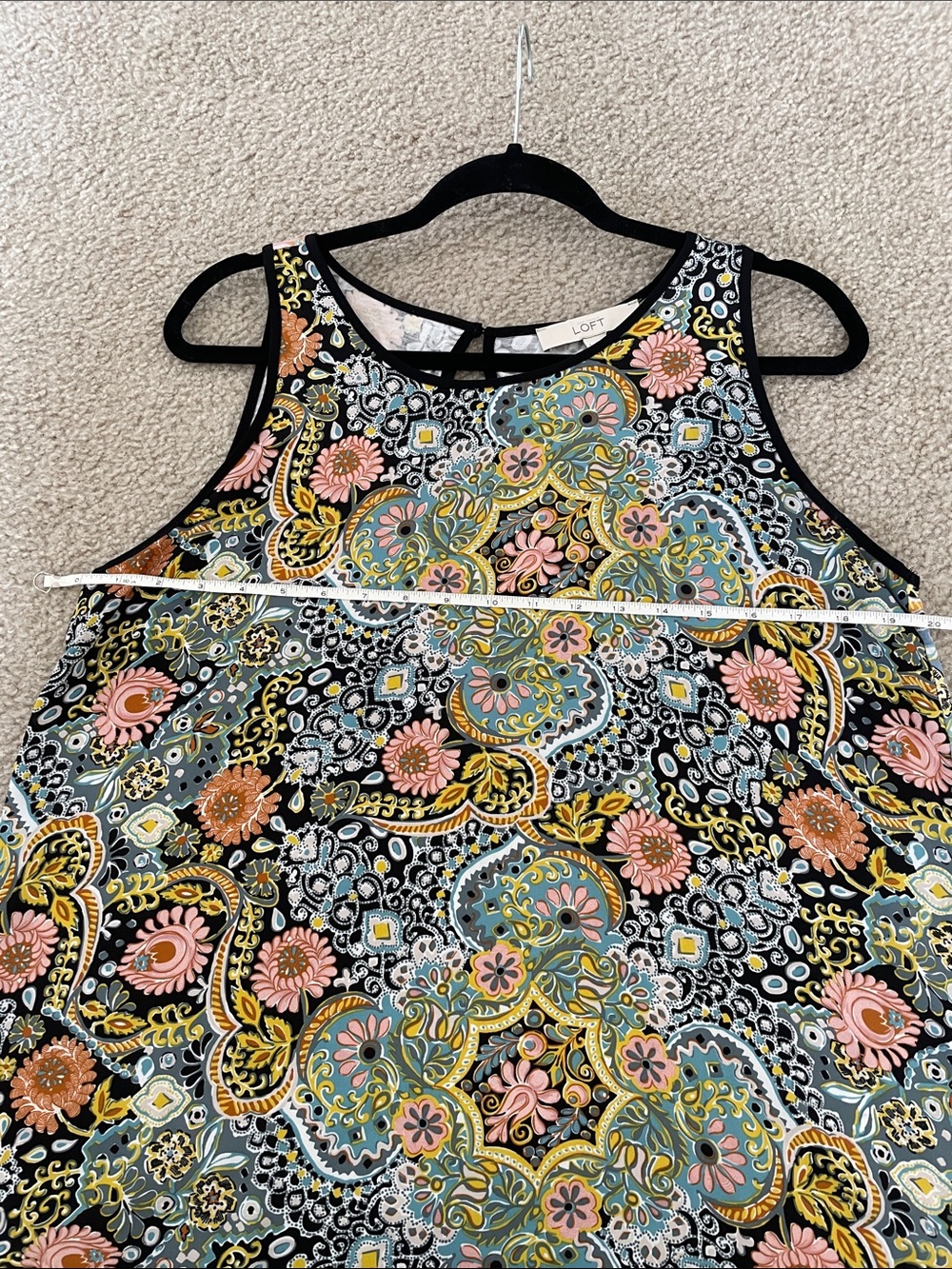 Size L Set of 2 sleeveless tops Talbots and Loft - Picture 9 of 10
